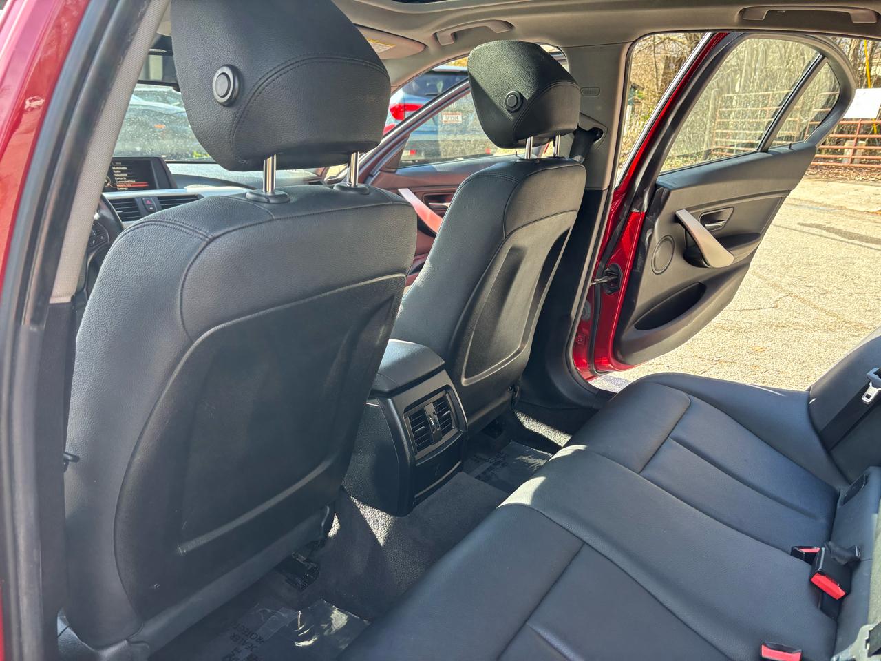 BMW 3-Series 320i xDrive 2015