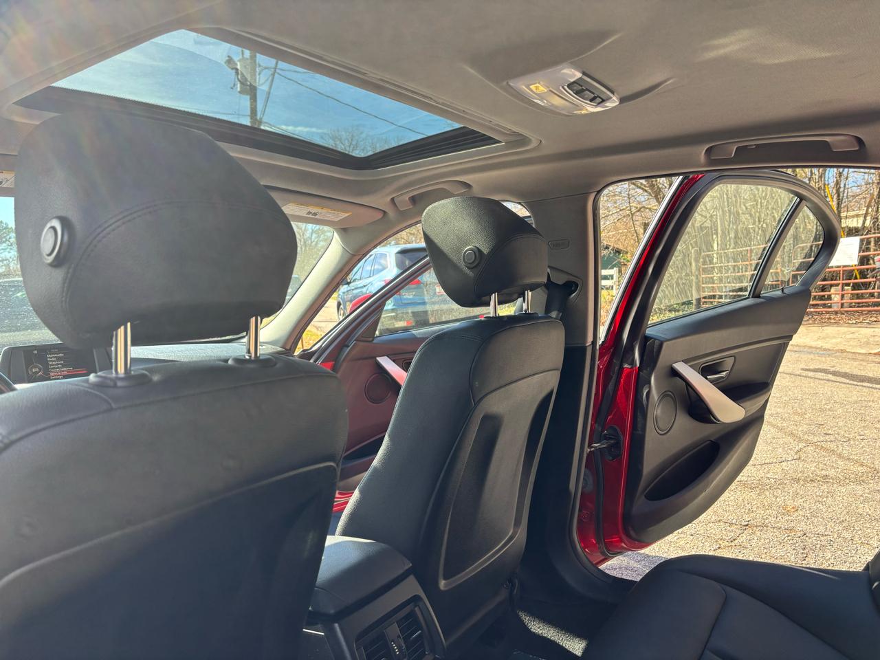 BMW 3-Series 320i xDrive 2015