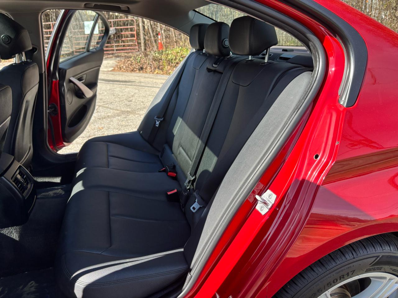 BMW 3-Series 320i xDrive 2015