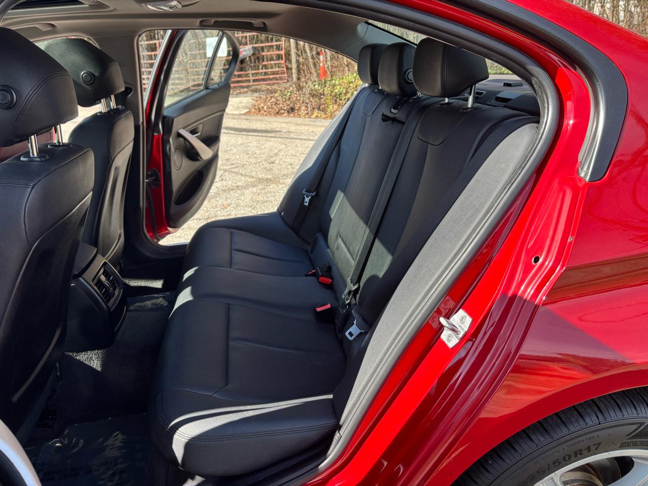 BMW 3-Series 320i xDrive 2015