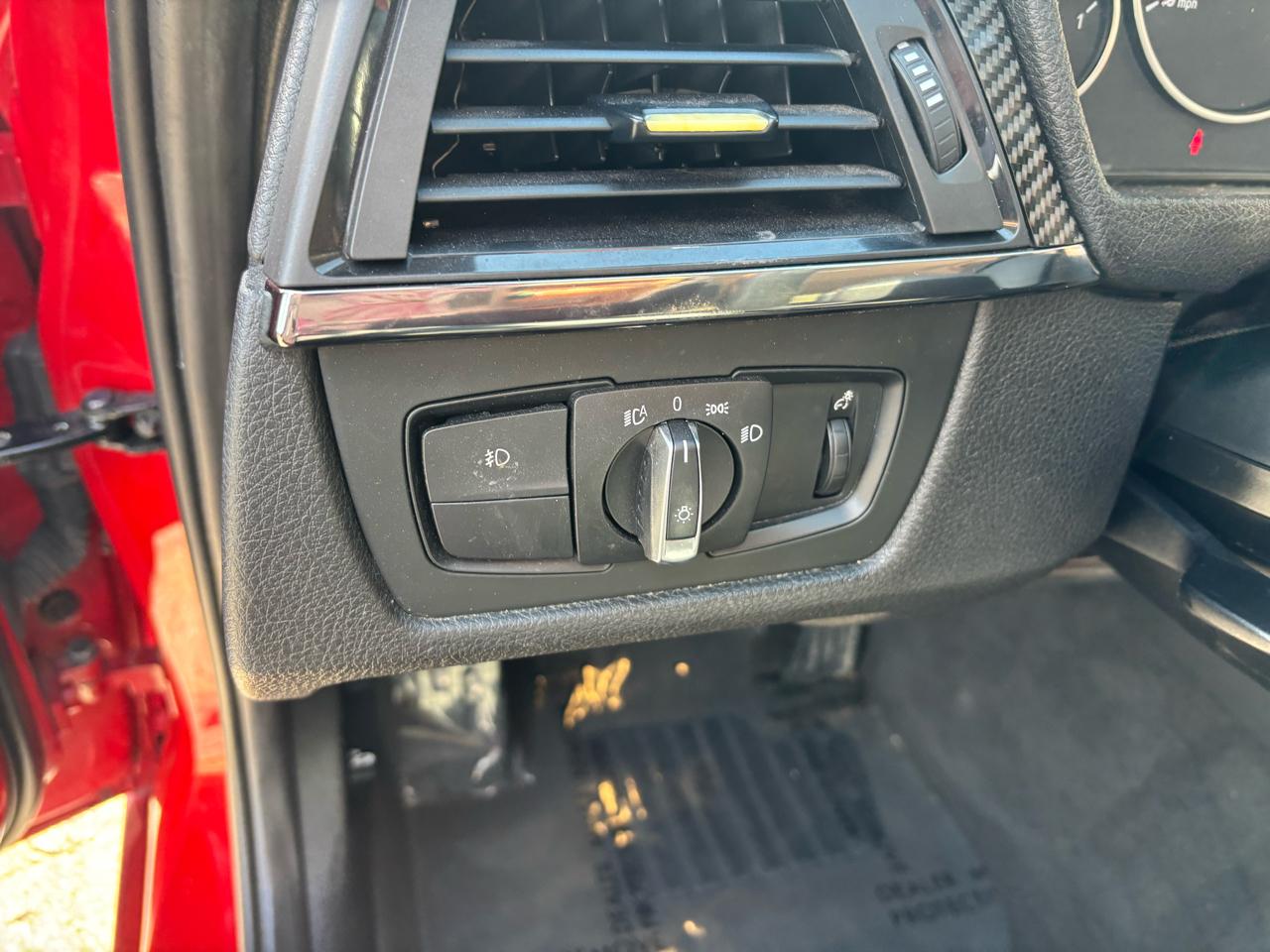 BMW 3-Series 320i xDrive 2015