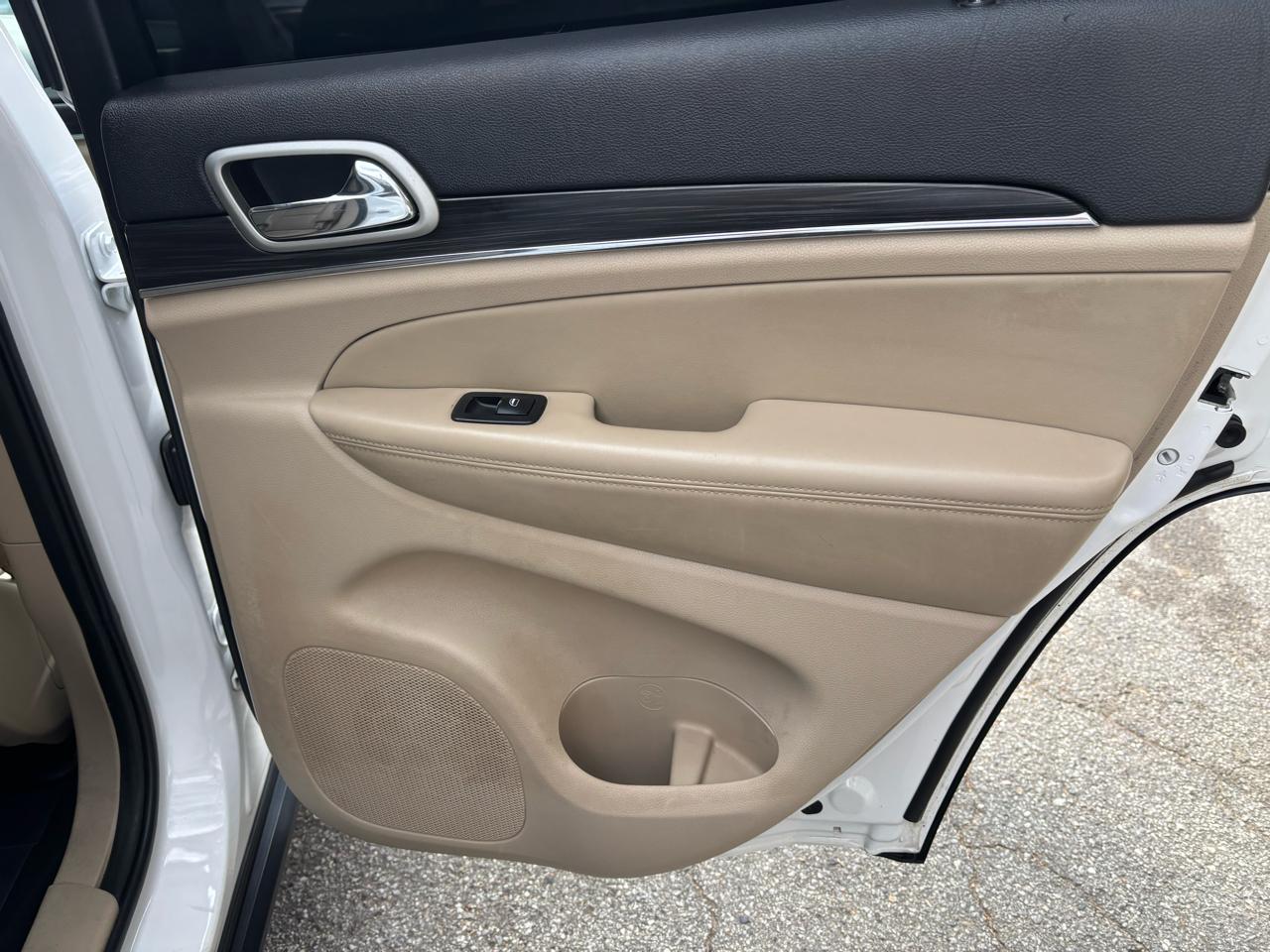 Jeep Grand Cherokee Limited 2WD 2021