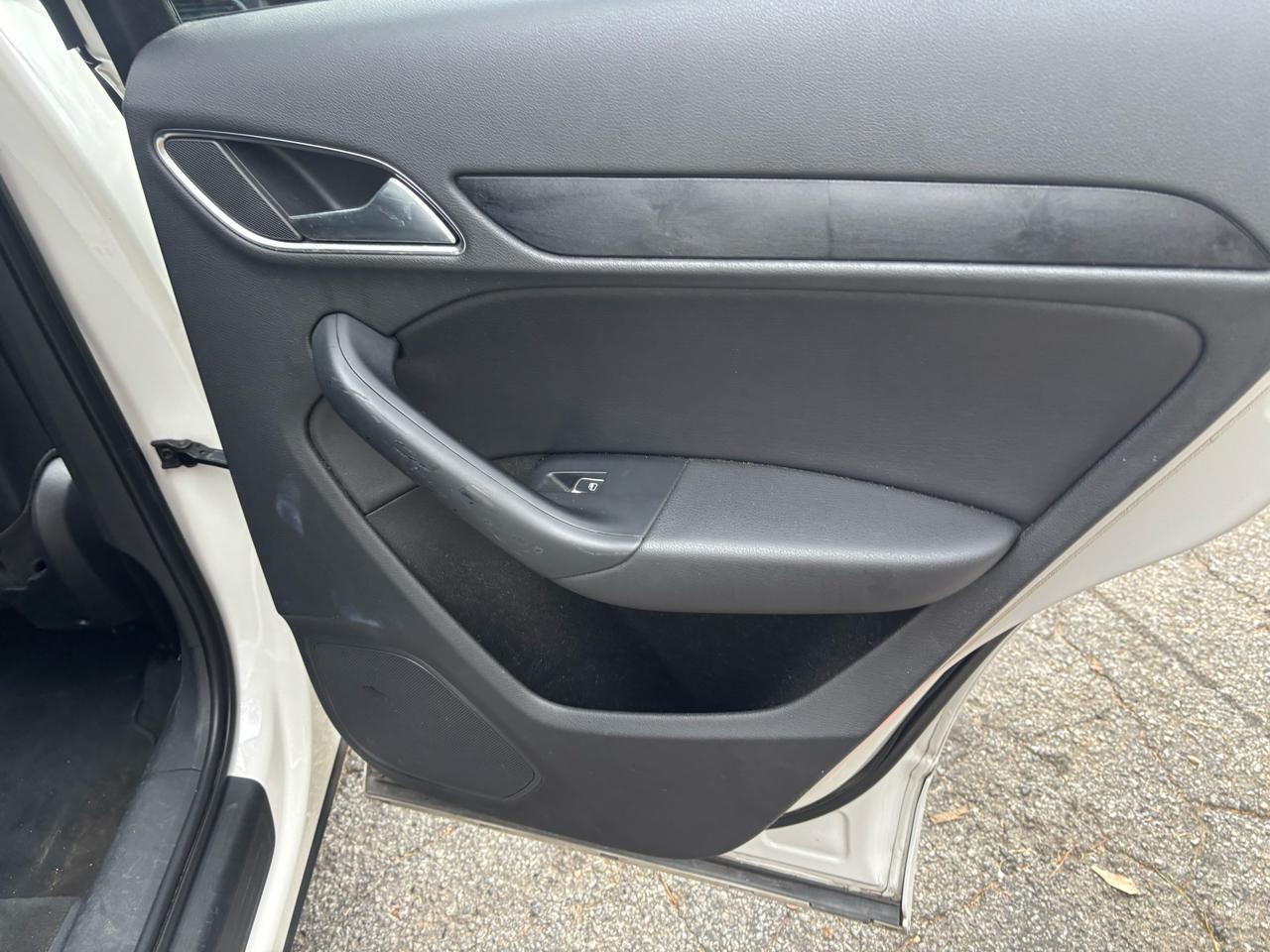 Audi Q3 Premium Plus 2015