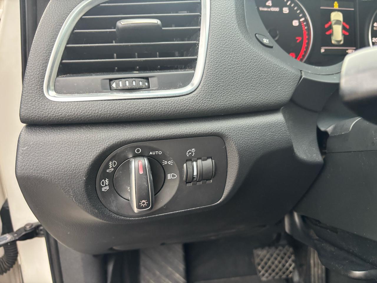 Audi Q3 Premium Plus 2015