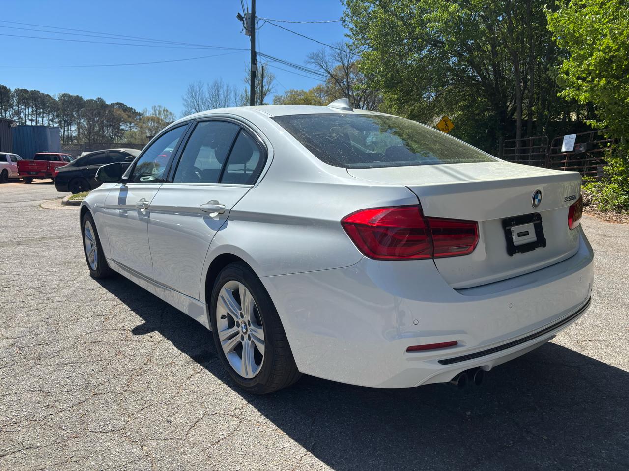 BMW 3-Series 330i SULEV Sedan 2017