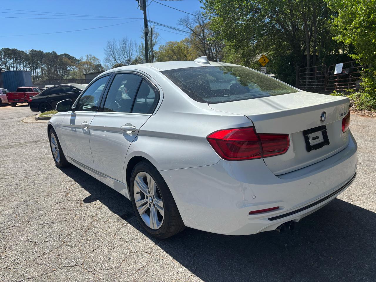 BMW 3-Series 330i SULEV Sedan 2017