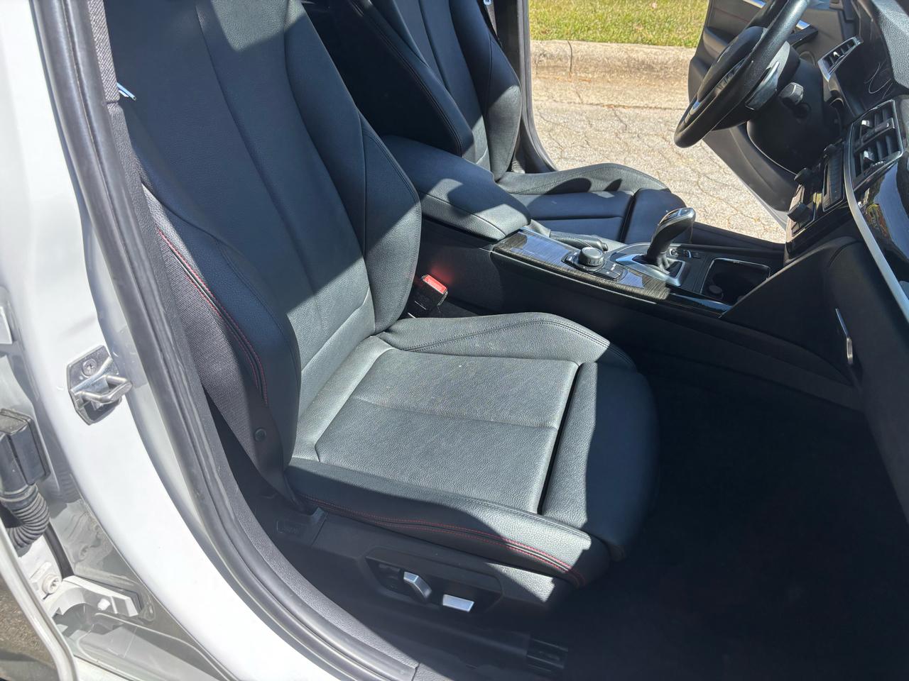 BMW 3-Series 330i SULEV Sedan 2017