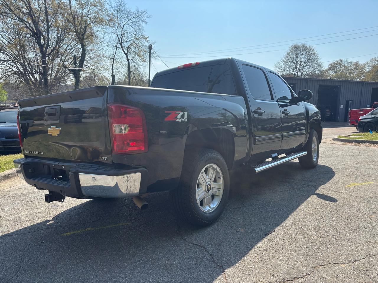 Chevrolet Silverado 1500 LTZ Crew Cab 4WD 2012