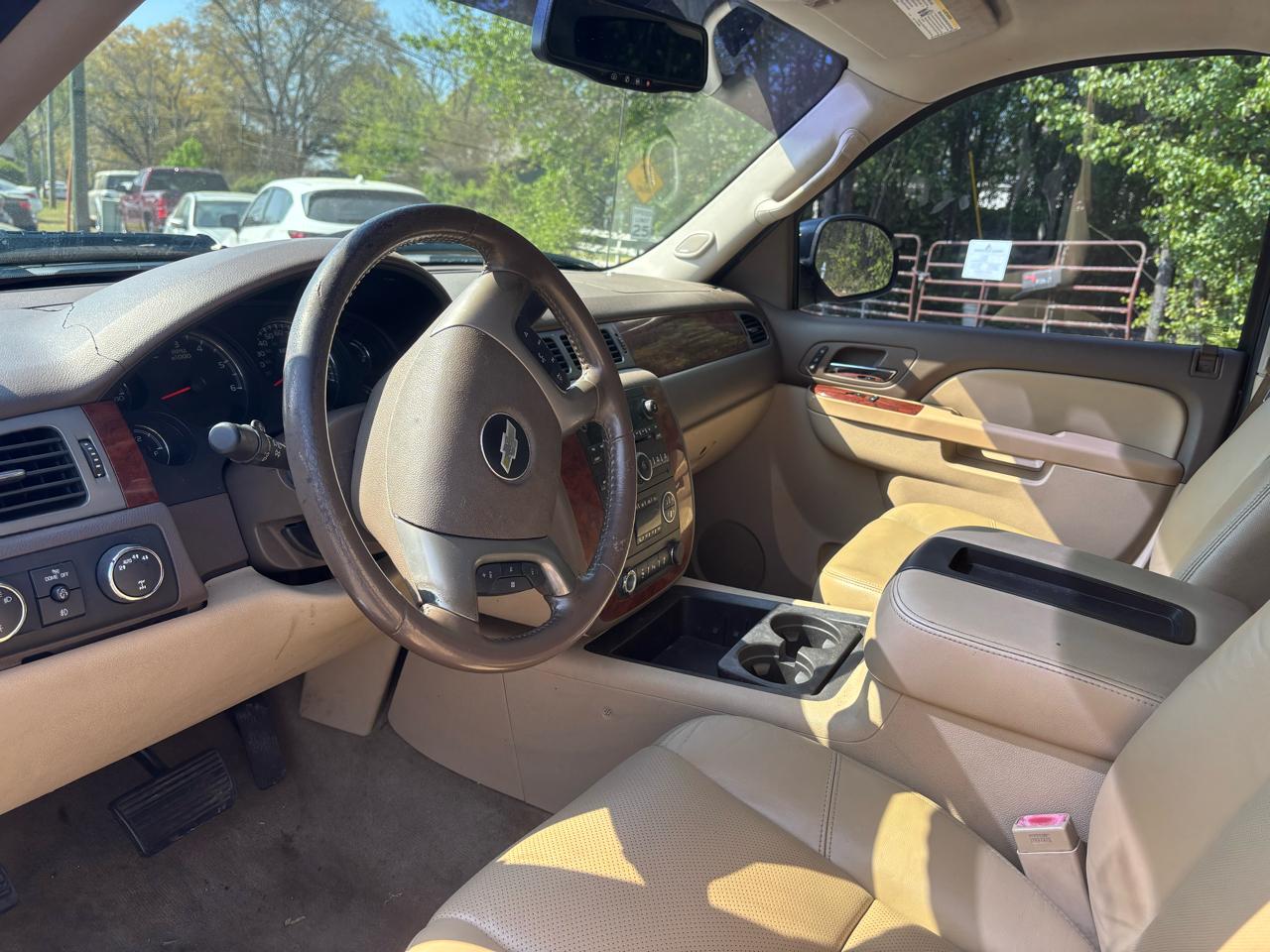 Chevrolet Silverado 1500 LTZ Crew Cab 4WD 2012