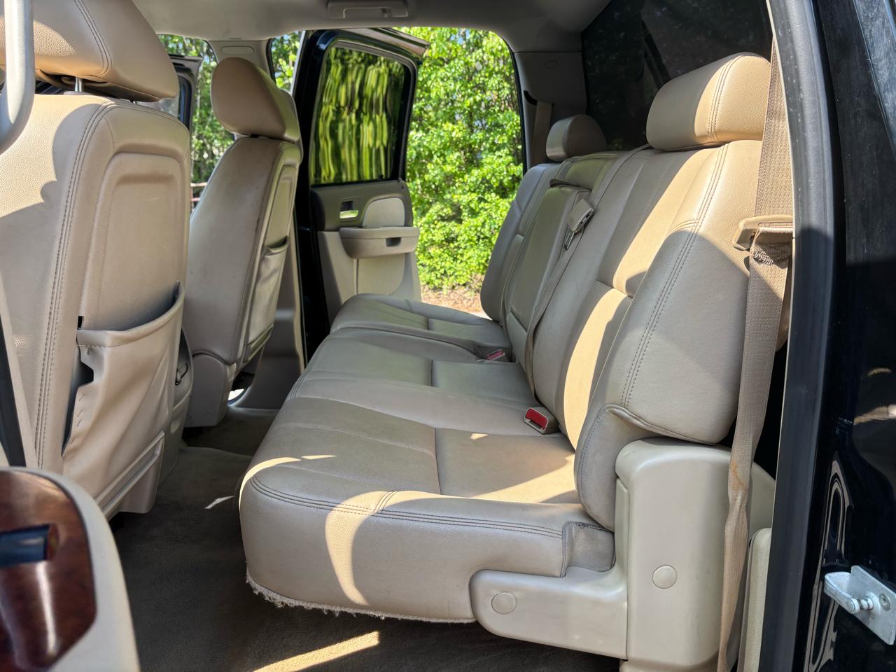 Chevrolet Silverado 1500 LTZ Crew Cab 4WD 2012