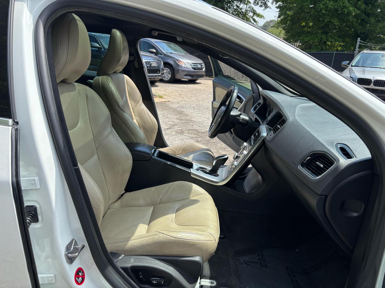 Volvo V60 T5 Premier FWD 2017