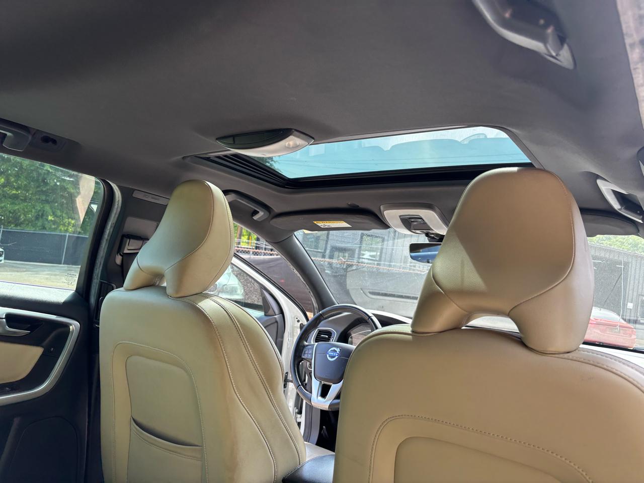Volvo V60 T5 Premier FWD 2017