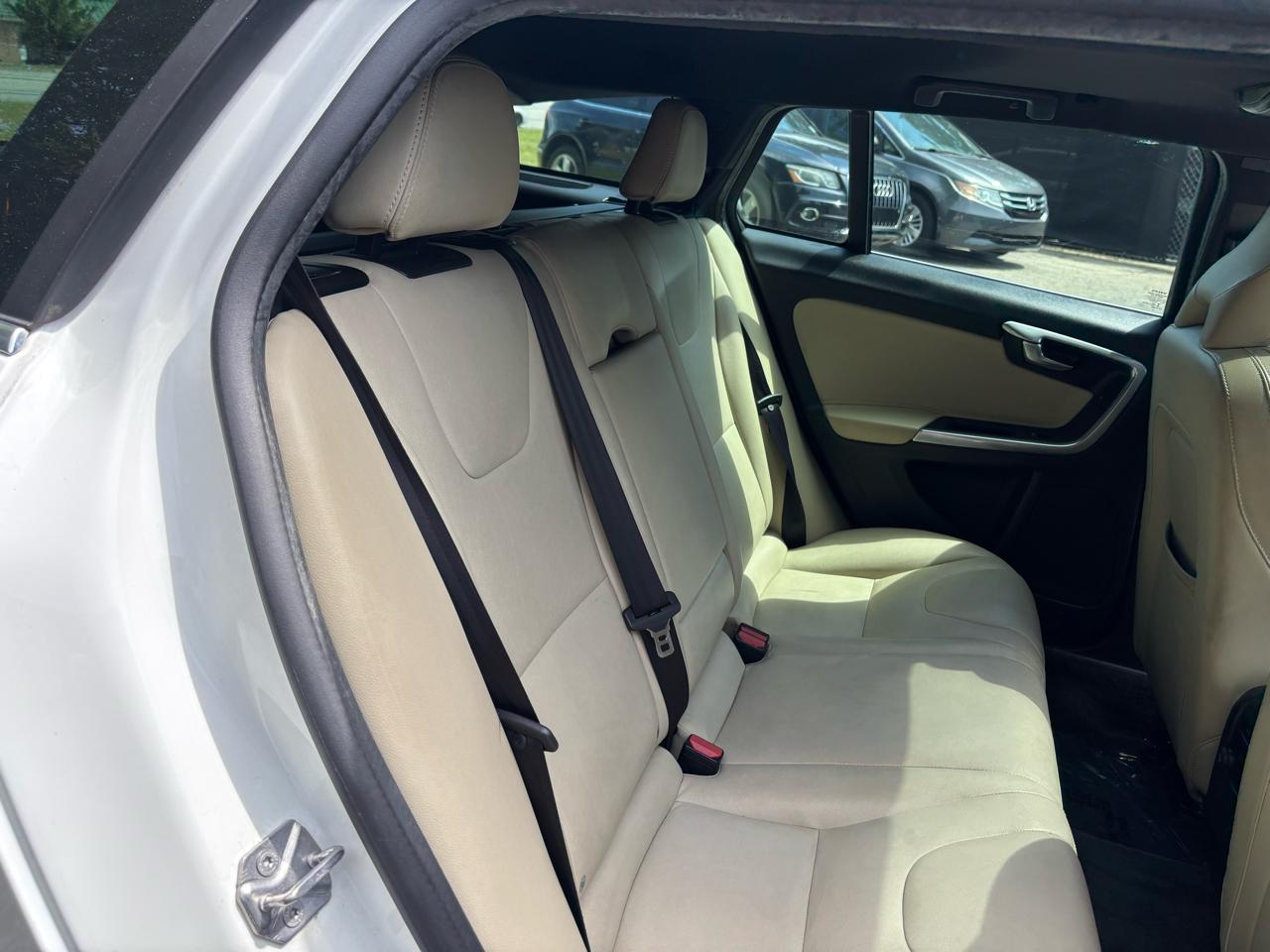Volvo V60 T5 Premier FWD 2017
