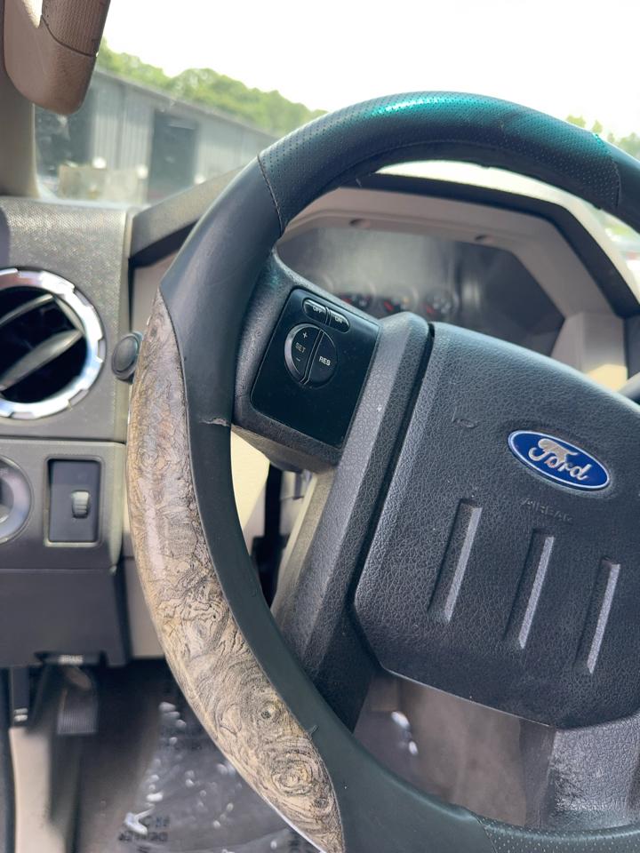 Ford F-250 SD XLT Crew Cab Long Bed 4WD 2009