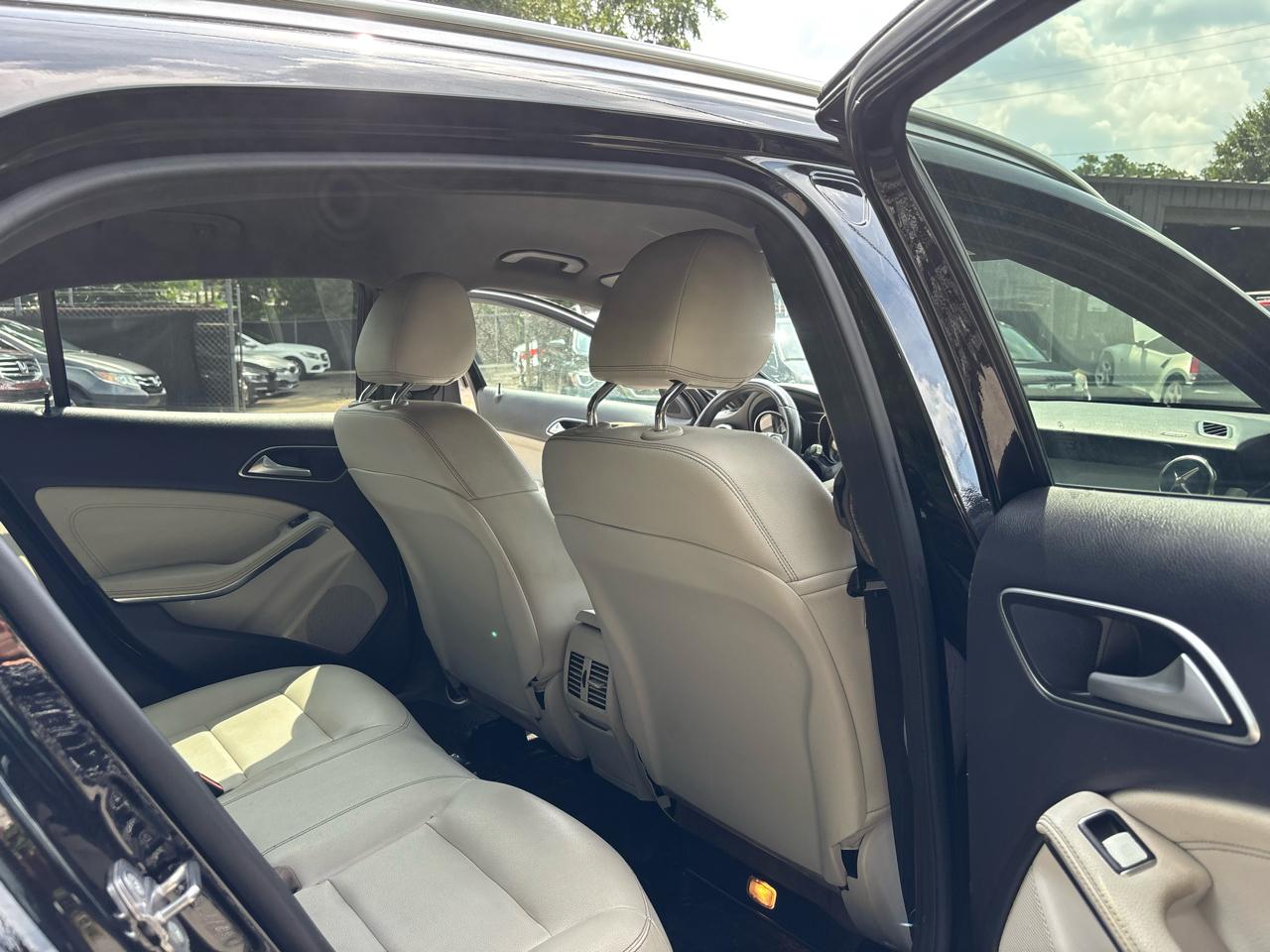 Mercedes-Benz GLA-Class GLA250 2020