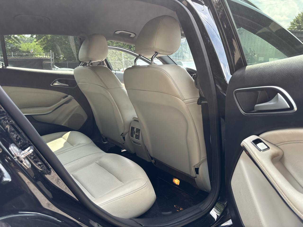 Mercedes-Benz GLA-Class GLA250 2020