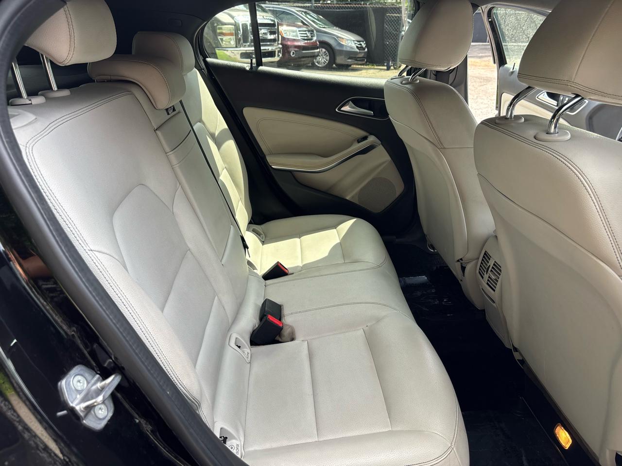 Mercedes-Benz GLA-Class GLA250 2020