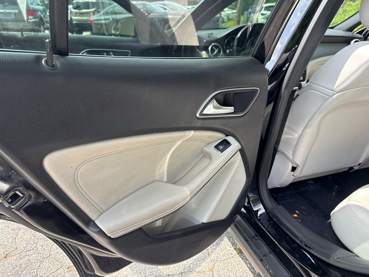 Mercedes-Benz GLA-Class GLA250 2020