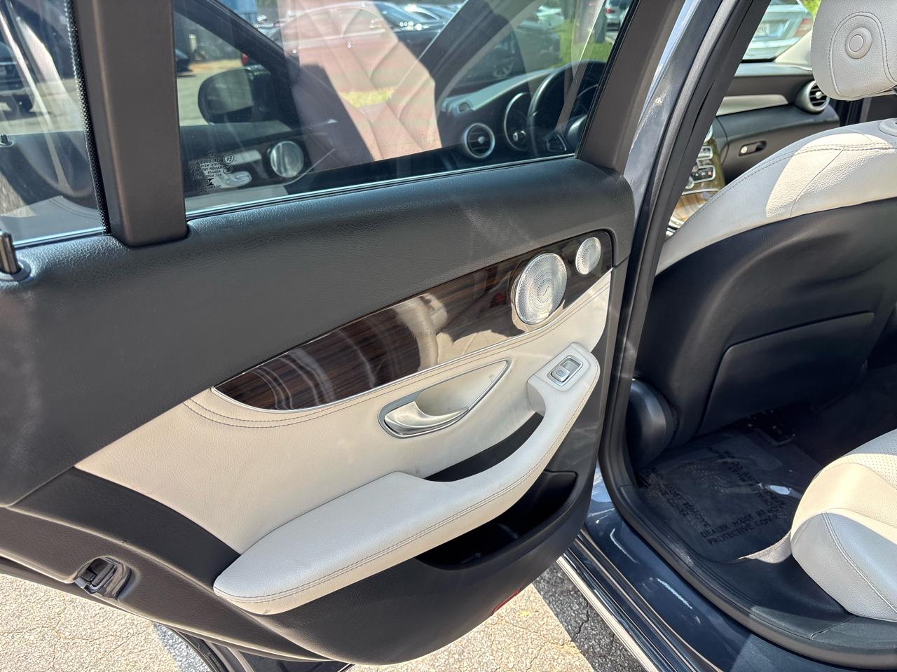 Mercedes-Benz C-Class C300 4MATIC Sedan 2016