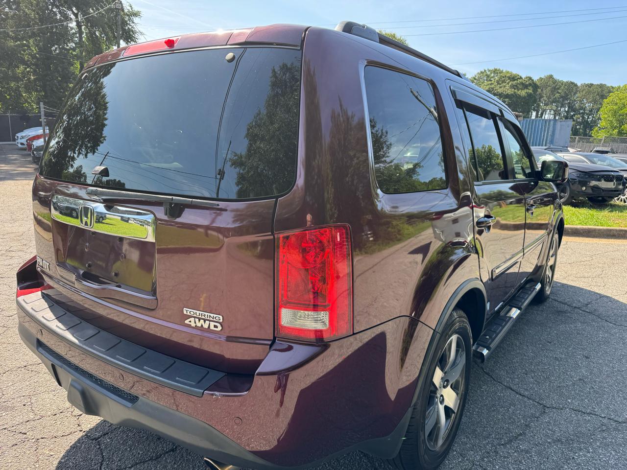 Honda Pilot Touring 4WD 5-Spd AT with DVD 2012
