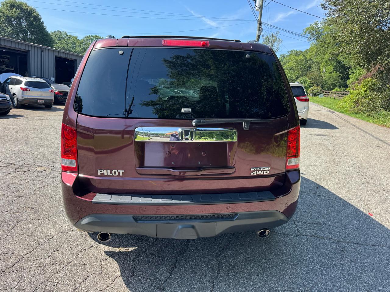 Honda Pilot Touring 4WD 5-Spd AT with DVD 2012