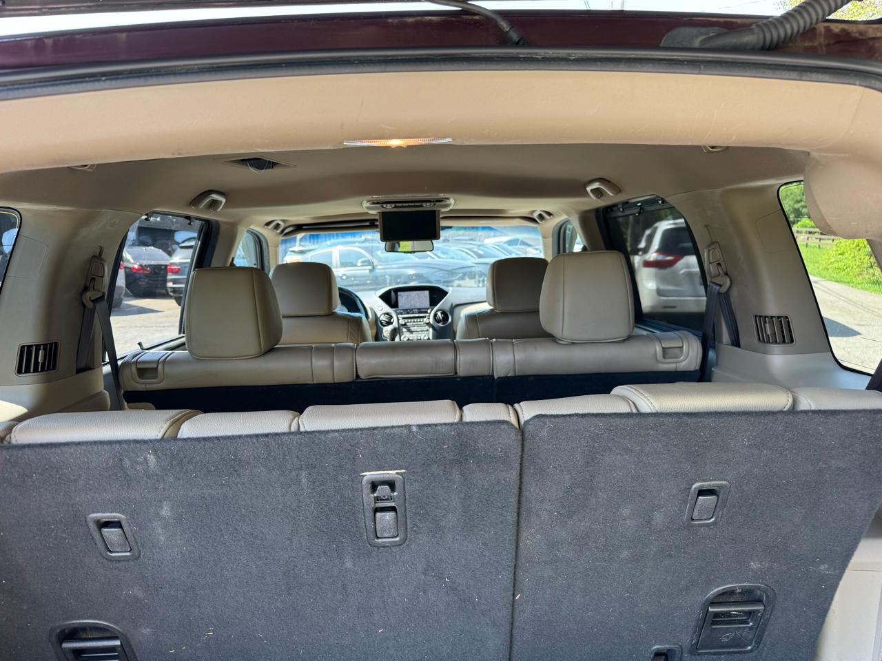 Honda Pilot Touring 4WD 5-Spd AT with DVD 2012