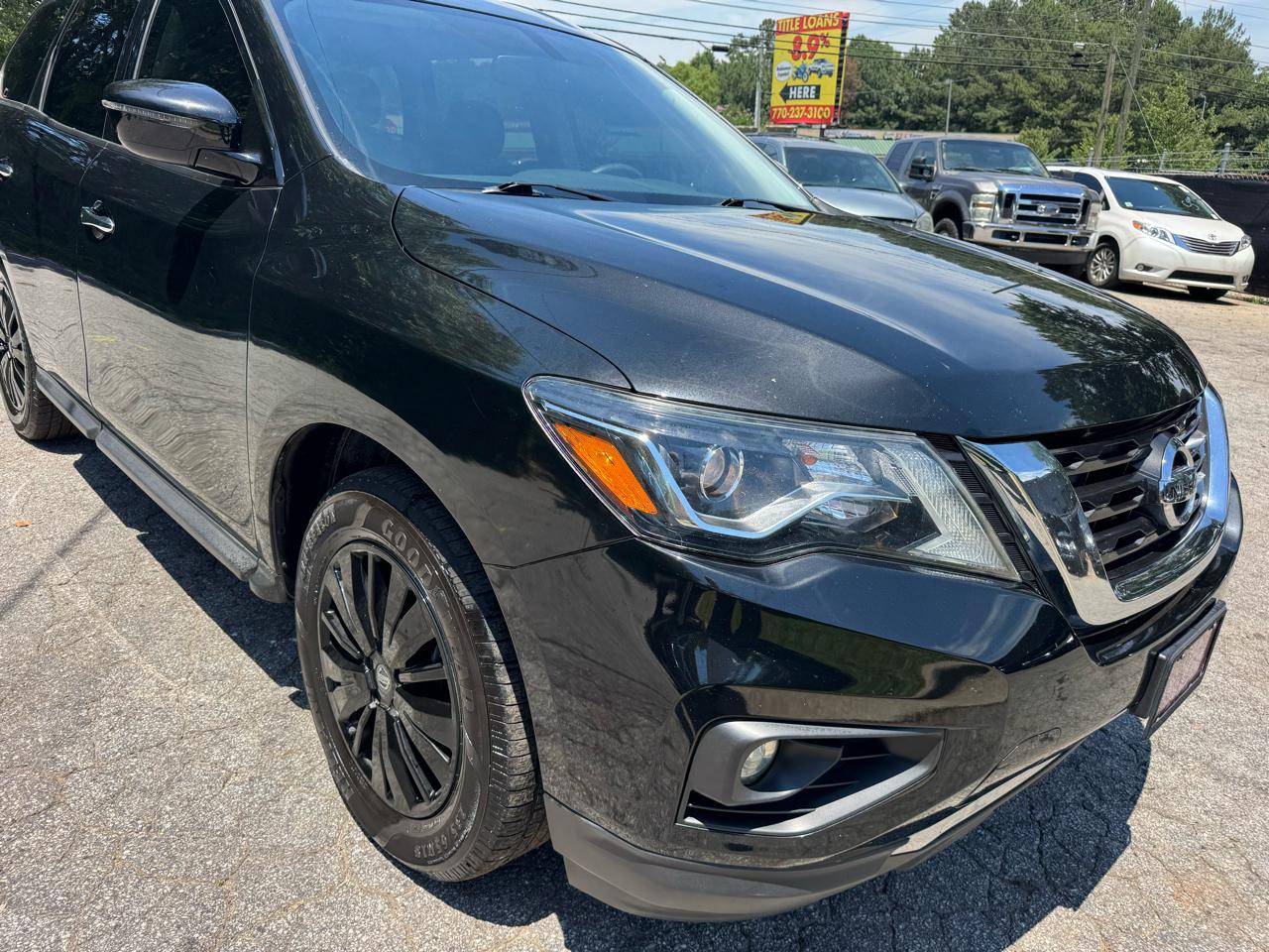 Nissan Pathfinder SV 2020
