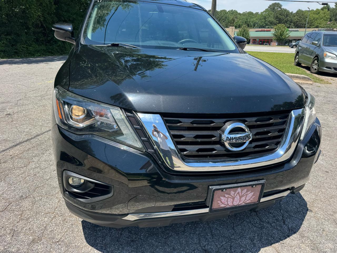 Nissan Pathfinder SV 2020