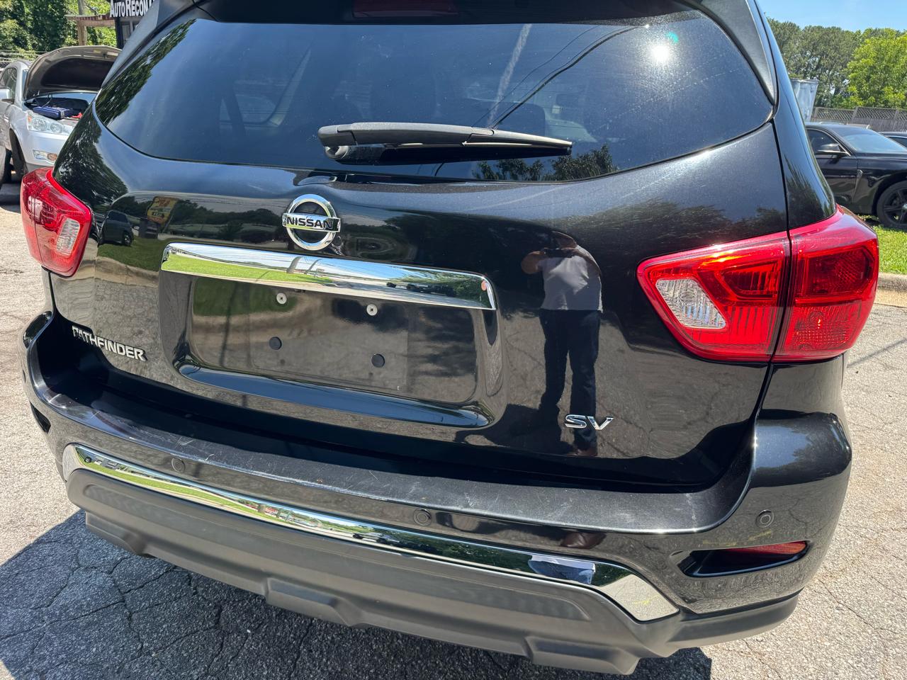 Nissan Pathfinder SV 2020