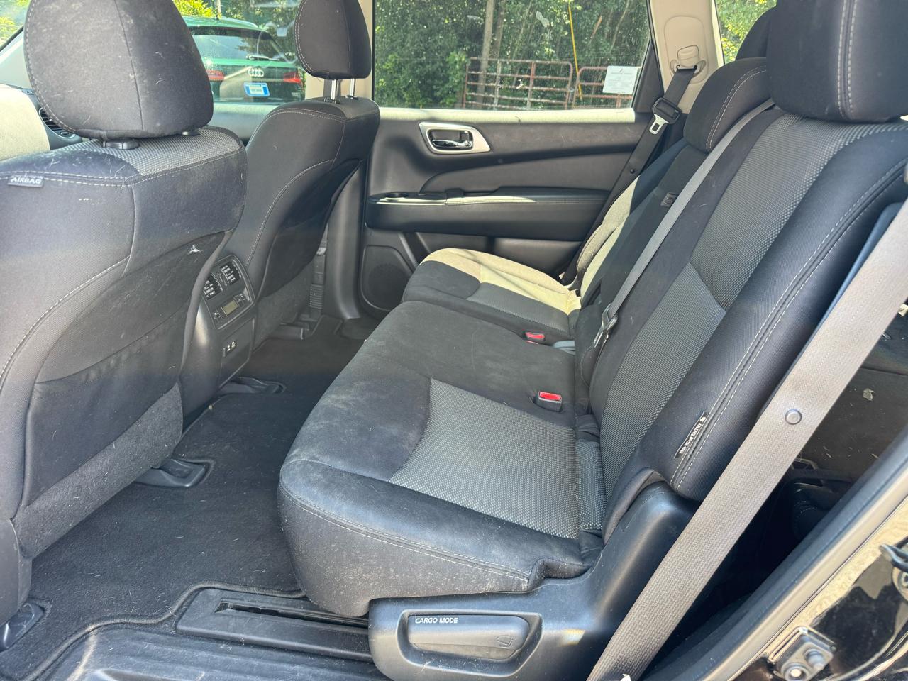 Nissan Pathfinder SV 2020