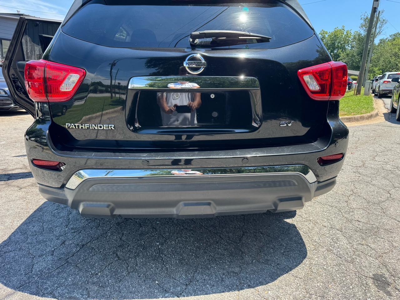 Nissan Pathfinder SV 2020
