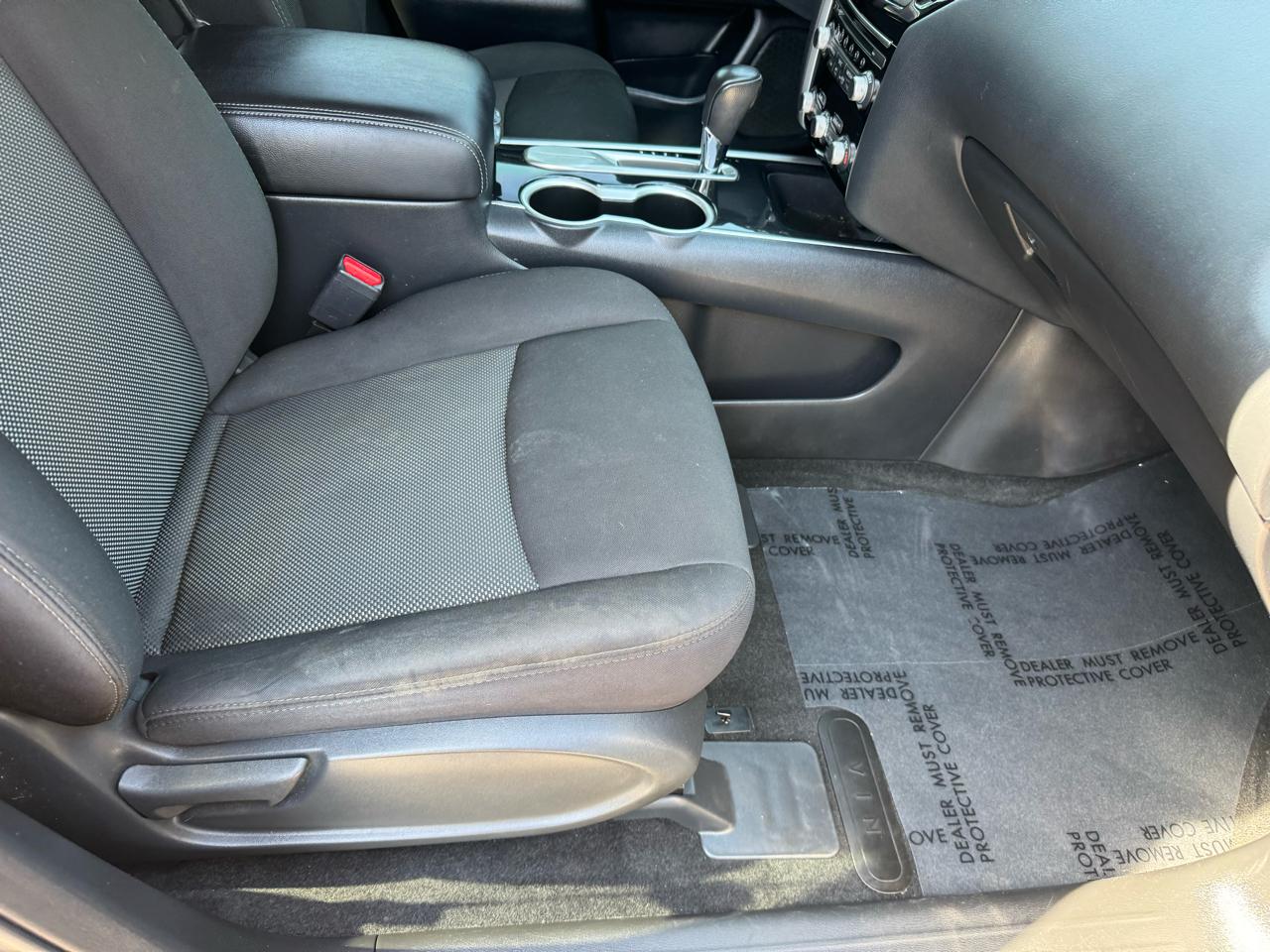 Nissan Pathfinder SV 2020