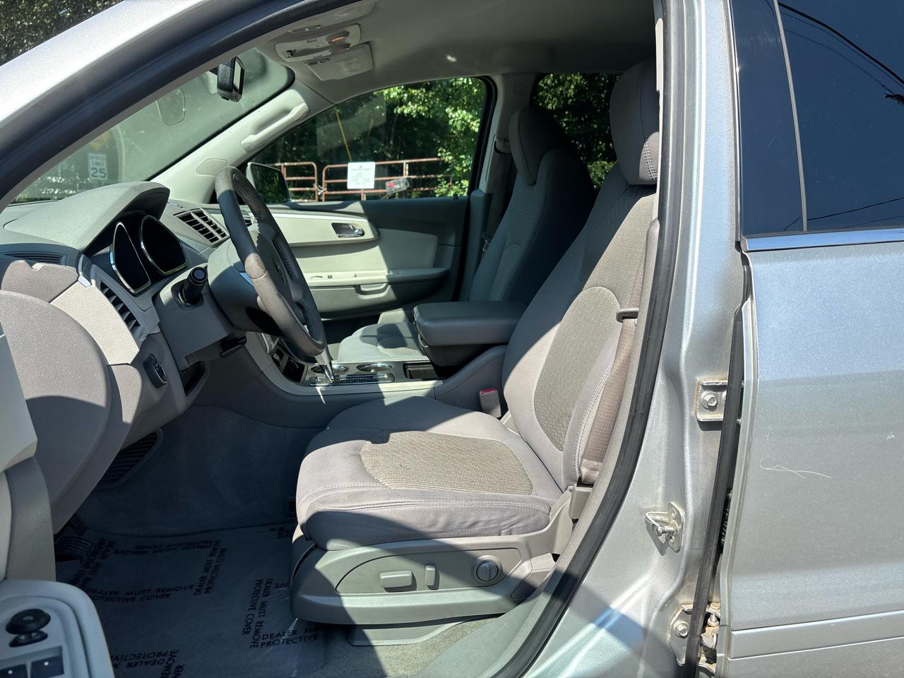 Chevrolet Traverse LT2 AWD 2010