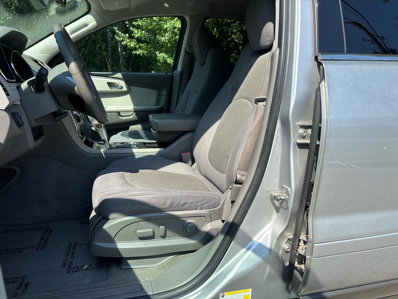 Chevrolet Traverse LT2 AWD 2010