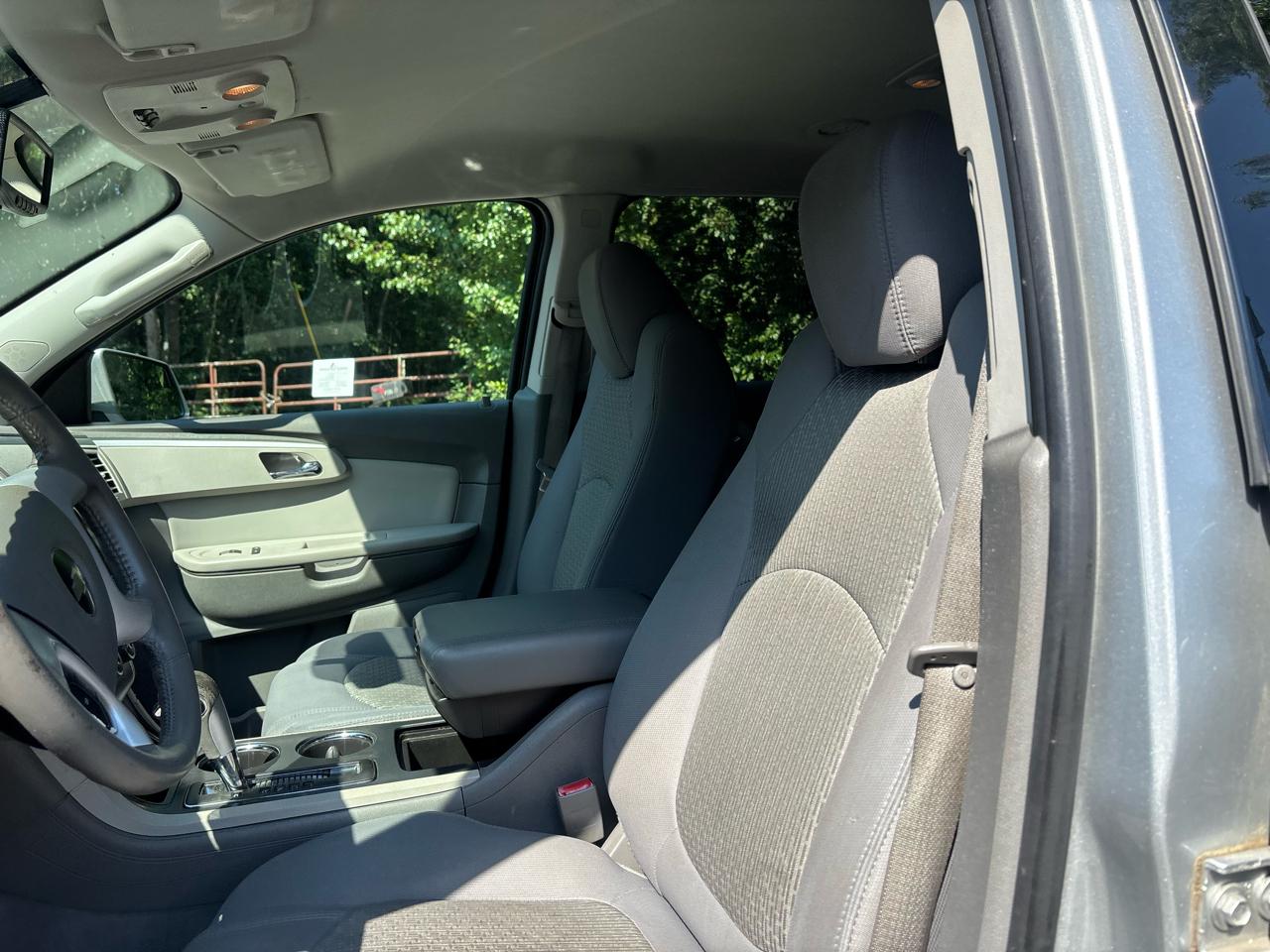 Chevrolet Traverse LT2 AWD 2010