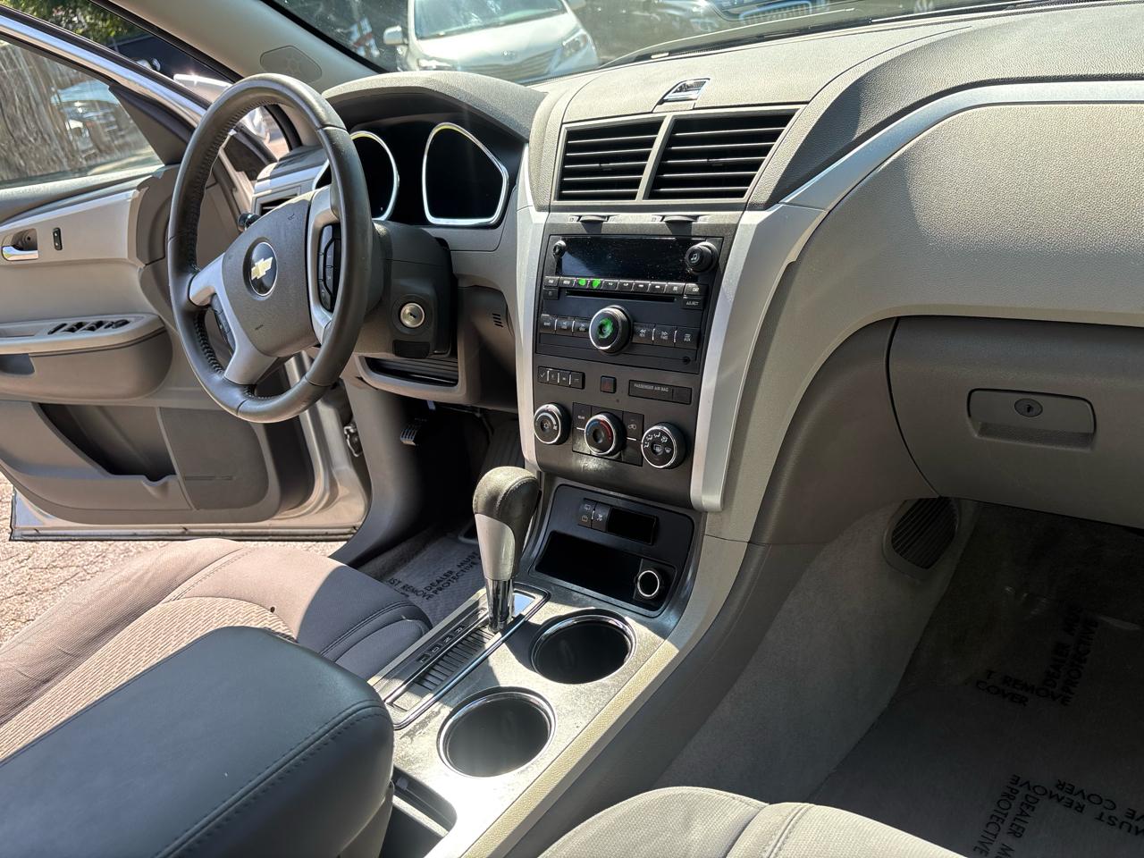 Chevrolet Traverse LT2 AWD 2010