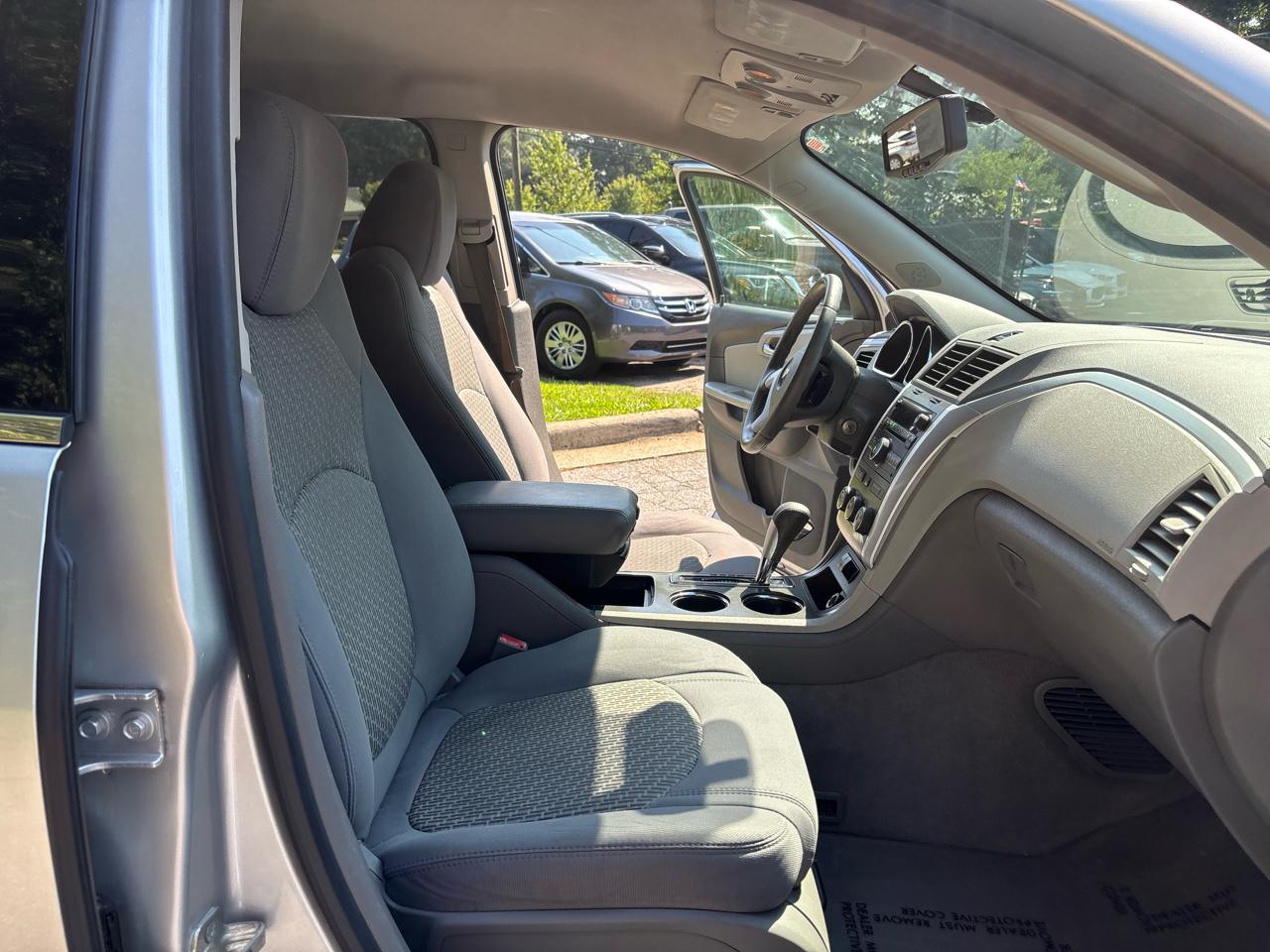 Chevrolet Traverse LT2 AWD 2010