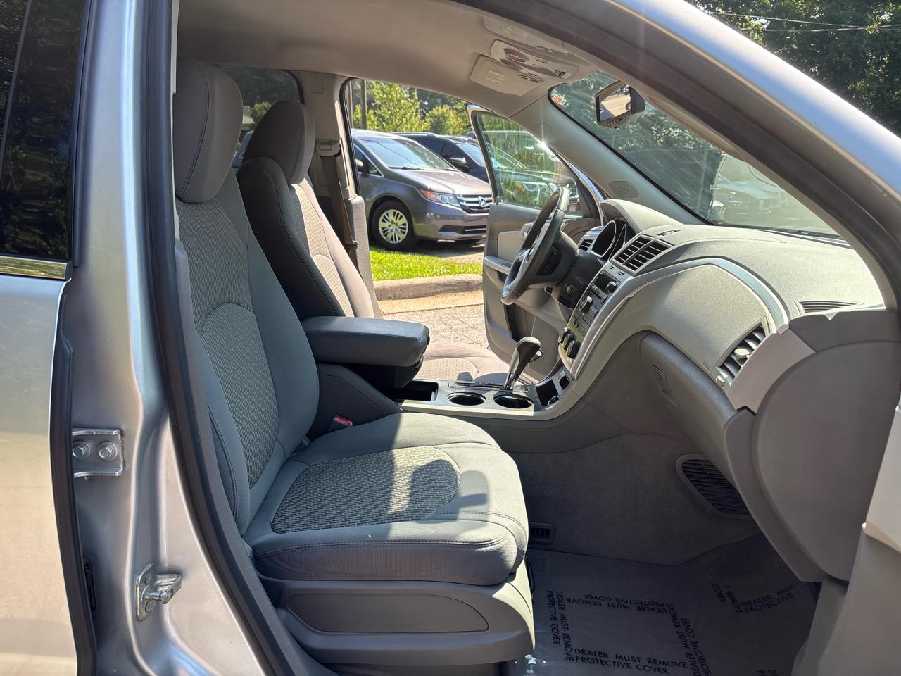 Chevrolet Traverse LT2 AWD 2010