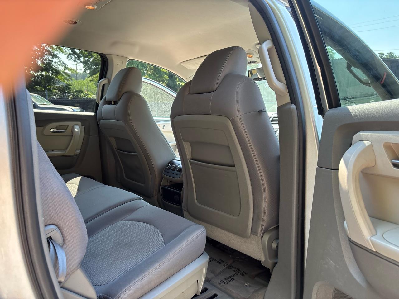 Chevrolet Traverse LT2 AWD 2010
