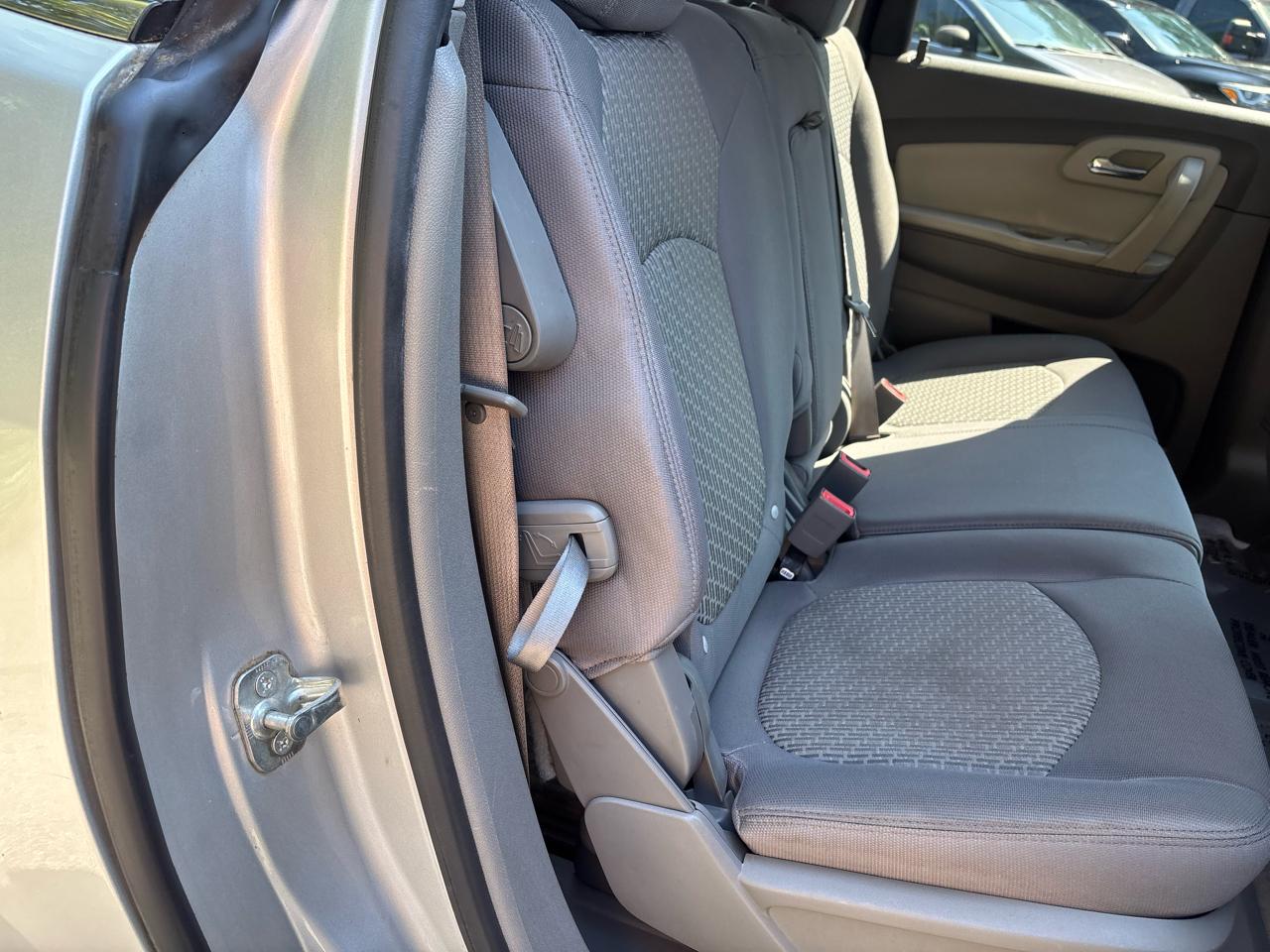 Chevrolet Traverse LT2 AWD 2010