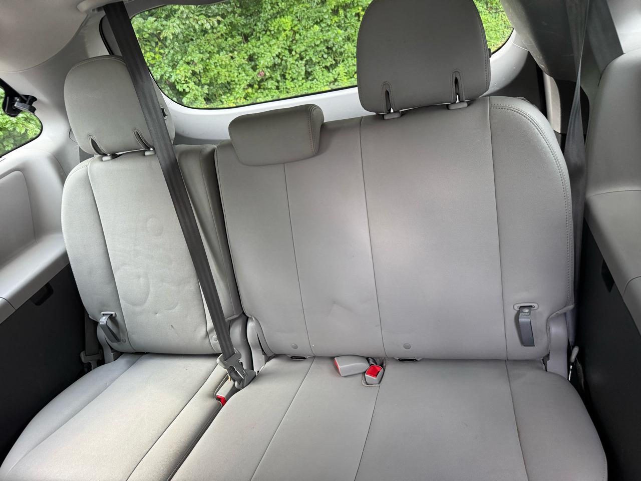 Toyota Sienna Limited Premium 7-Passenger 2017