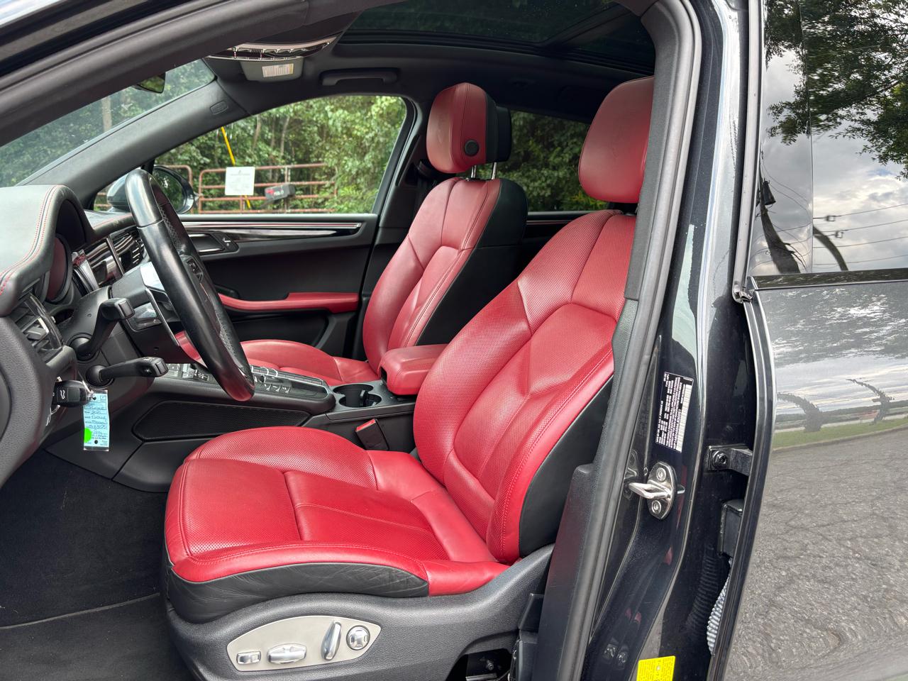 Porsche Macan S 2021
