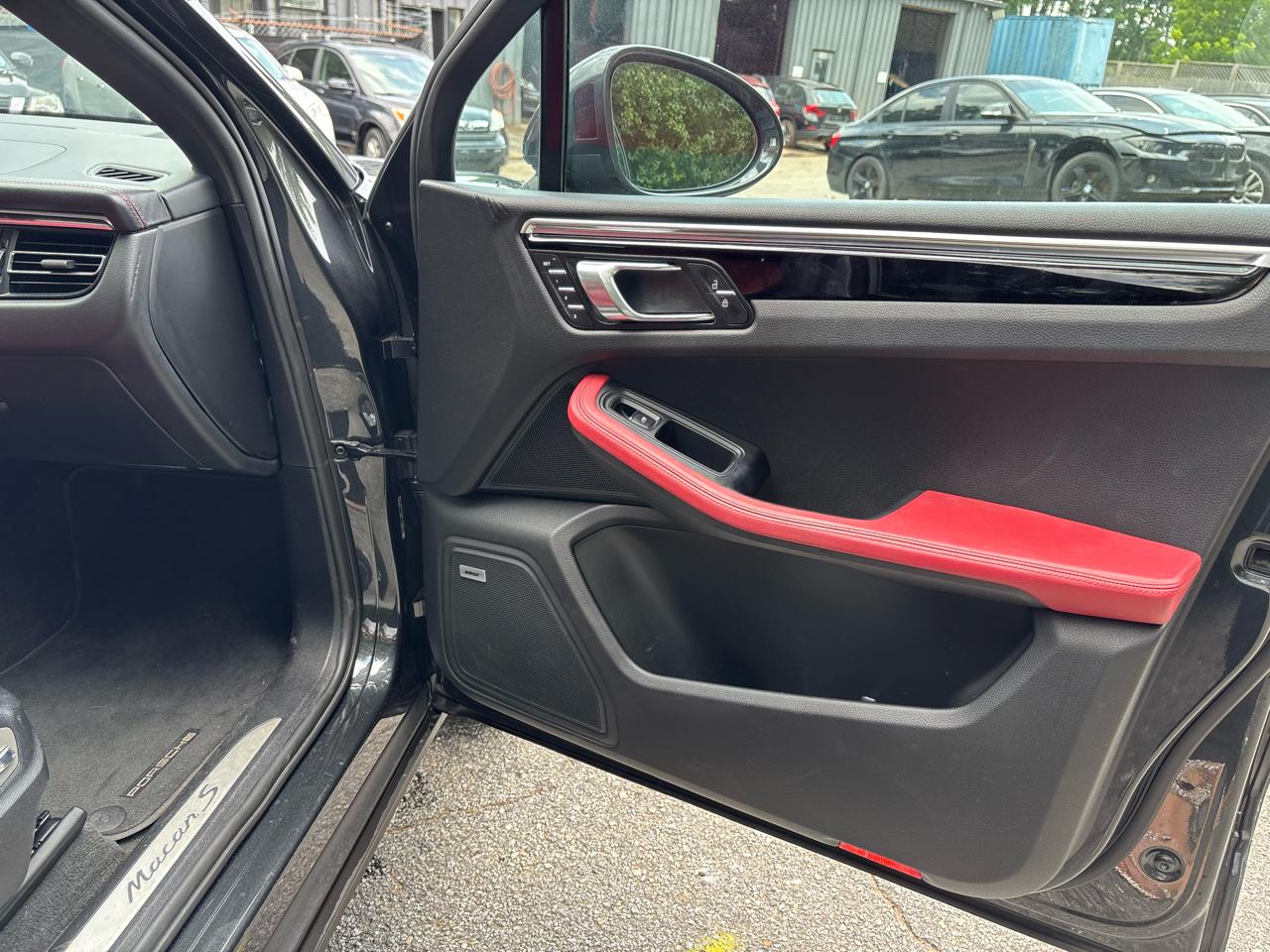 Porsche Macan S 2021