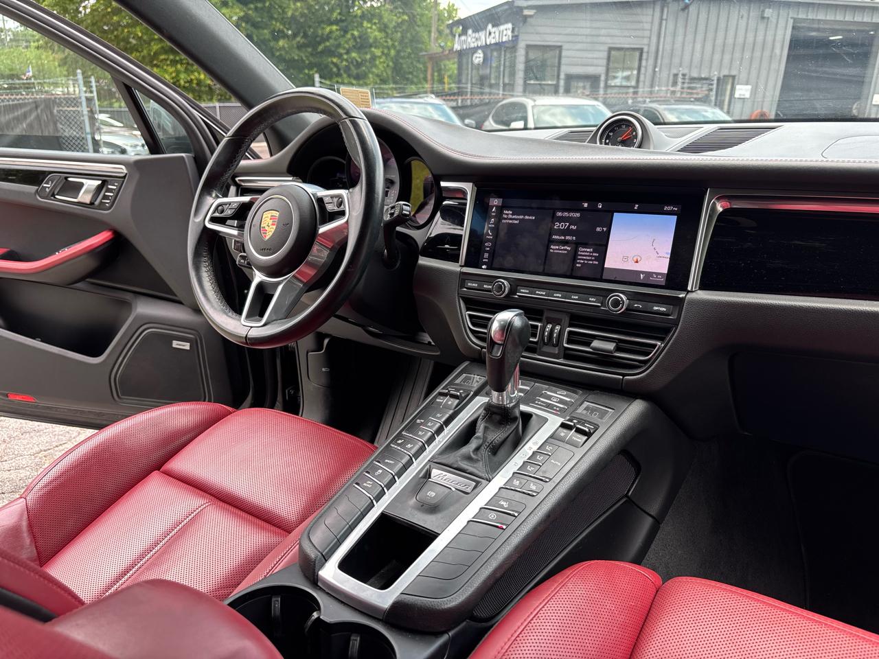 Porsche Macan S 2021