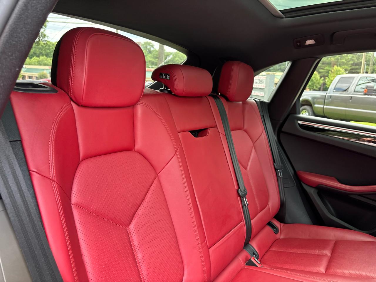 Porsche Macan S 2021
