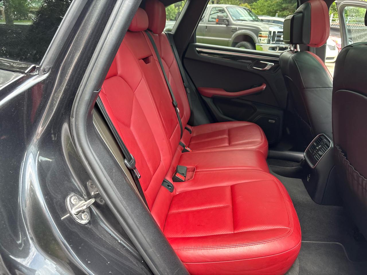 Porsche Macan S 2021