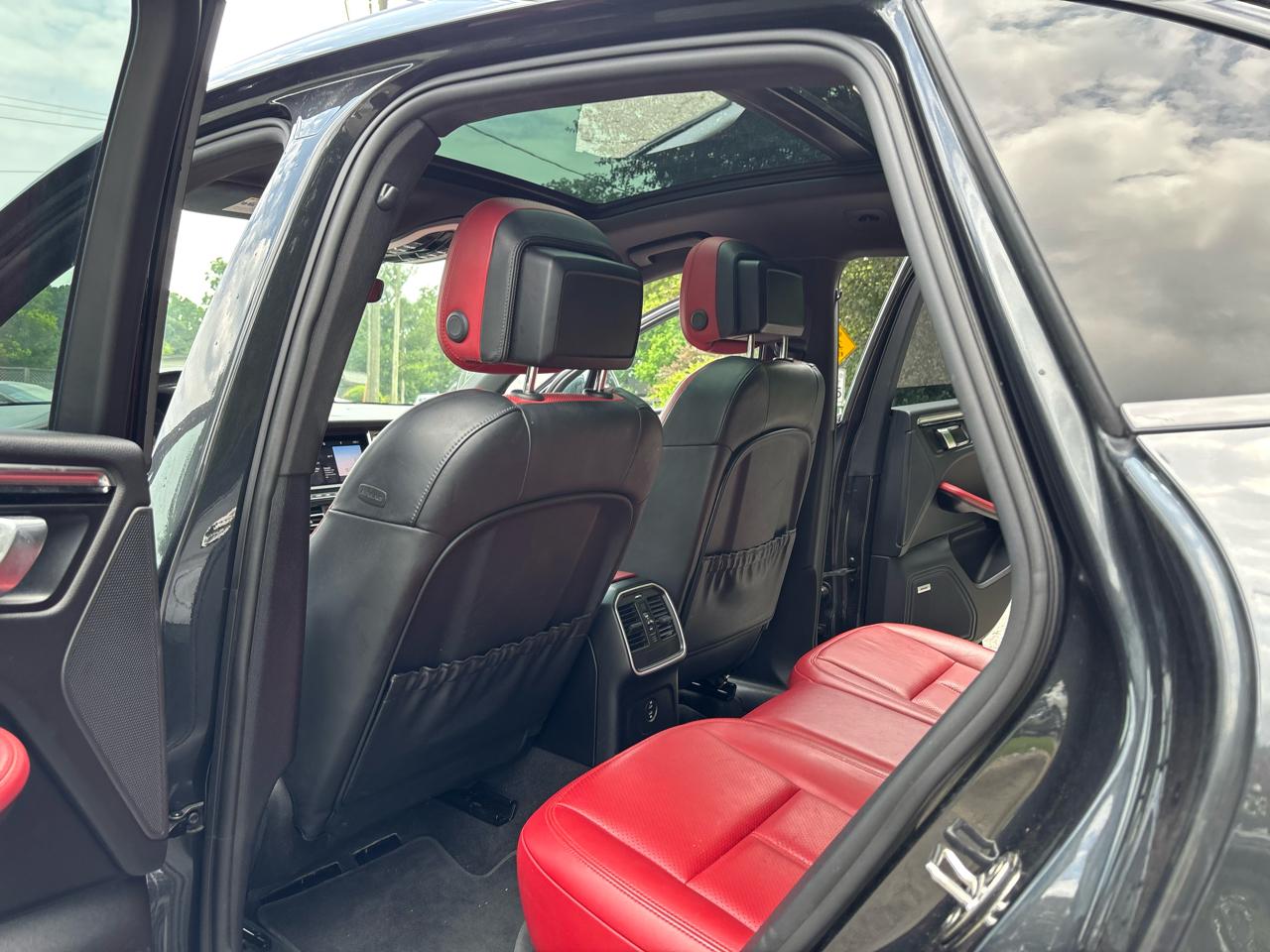 Porsche Macan S 2021