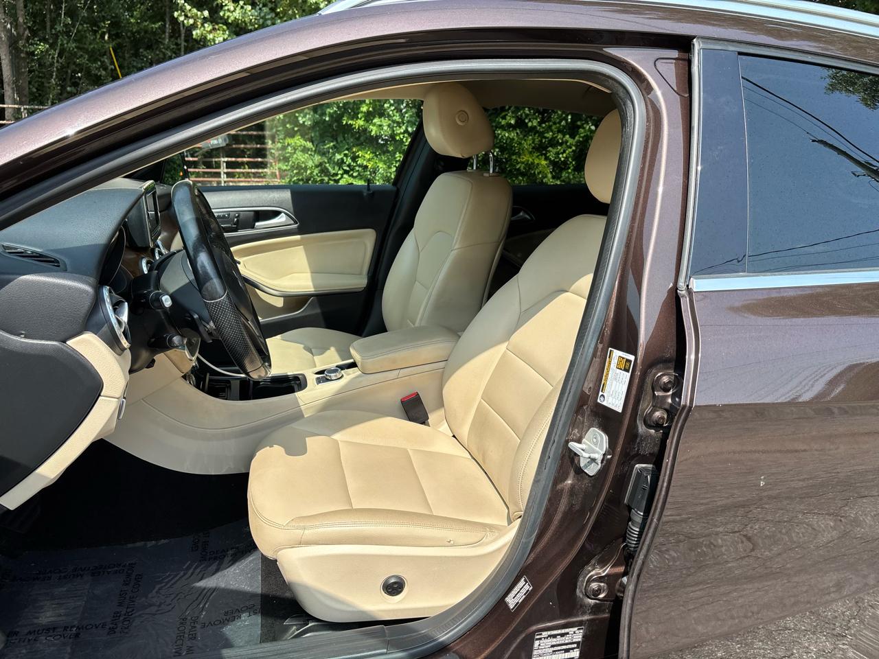 Mercedes-Benz GLA-Class GLA250 2015