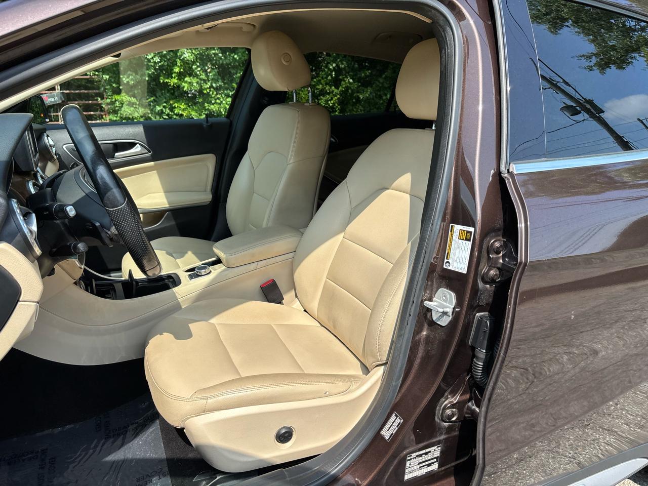 Mercedes-Benz GLA-Class GLA250 2015