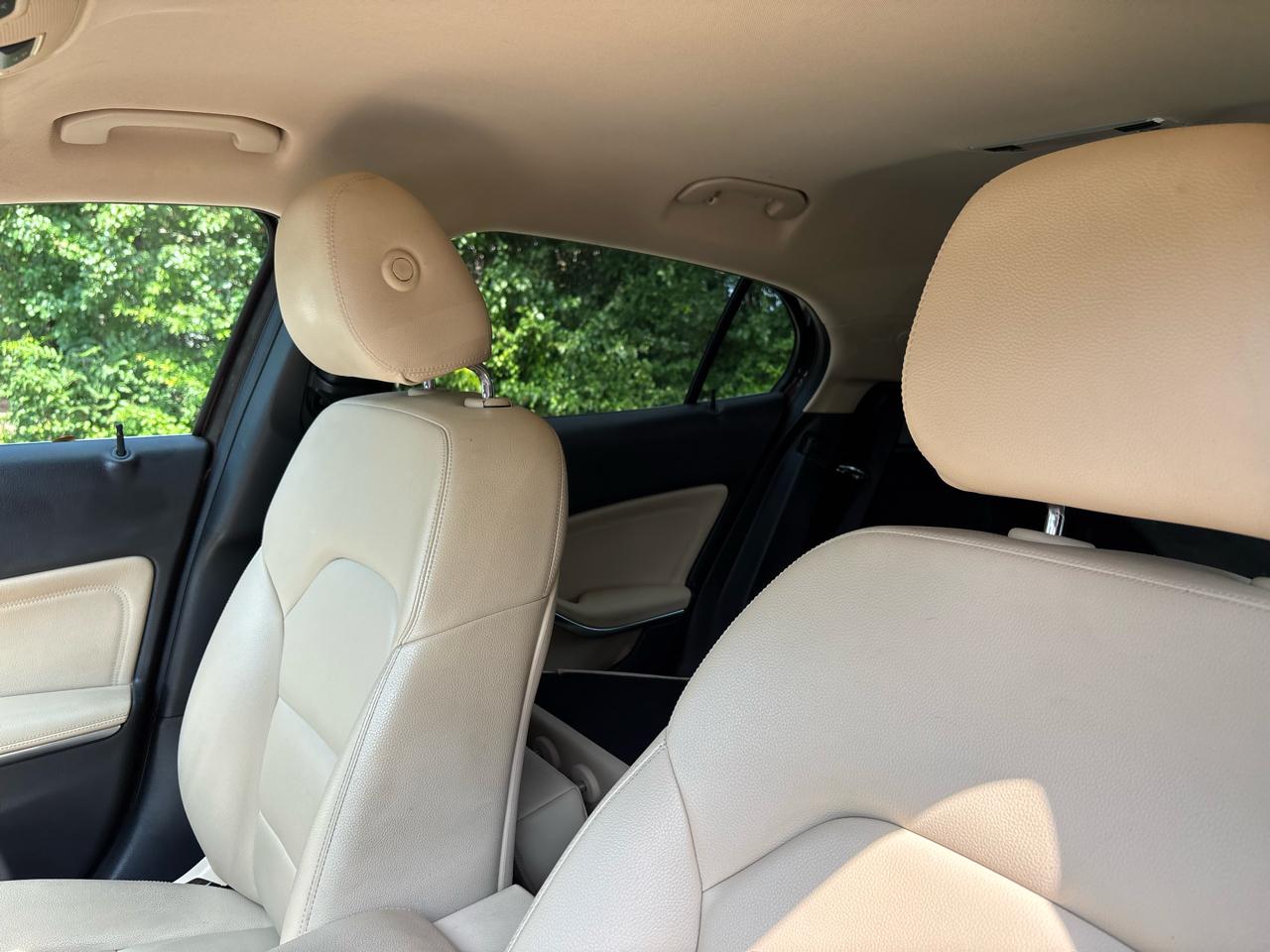Mercedes-Benz GLA-Class GLA250 2015